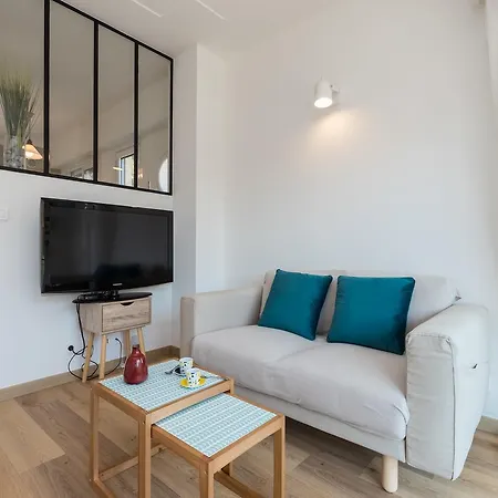 Apartment Ac & Amazing-romantic View On The Port Of Nice